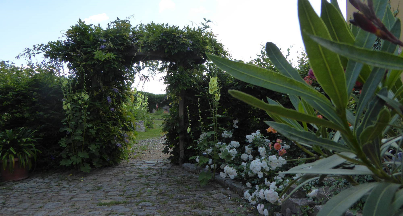 Eingang zum Klostergarten