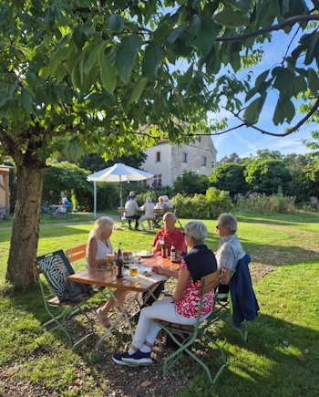 Sonntagscafé im Klostergarten