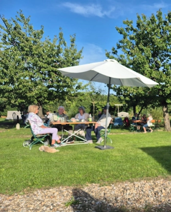 Sonntagscafé im Klostergarten